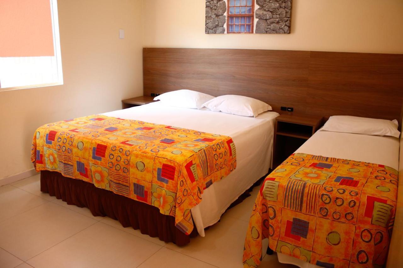 Hotel Acoriano Penha  Buitenkant foto