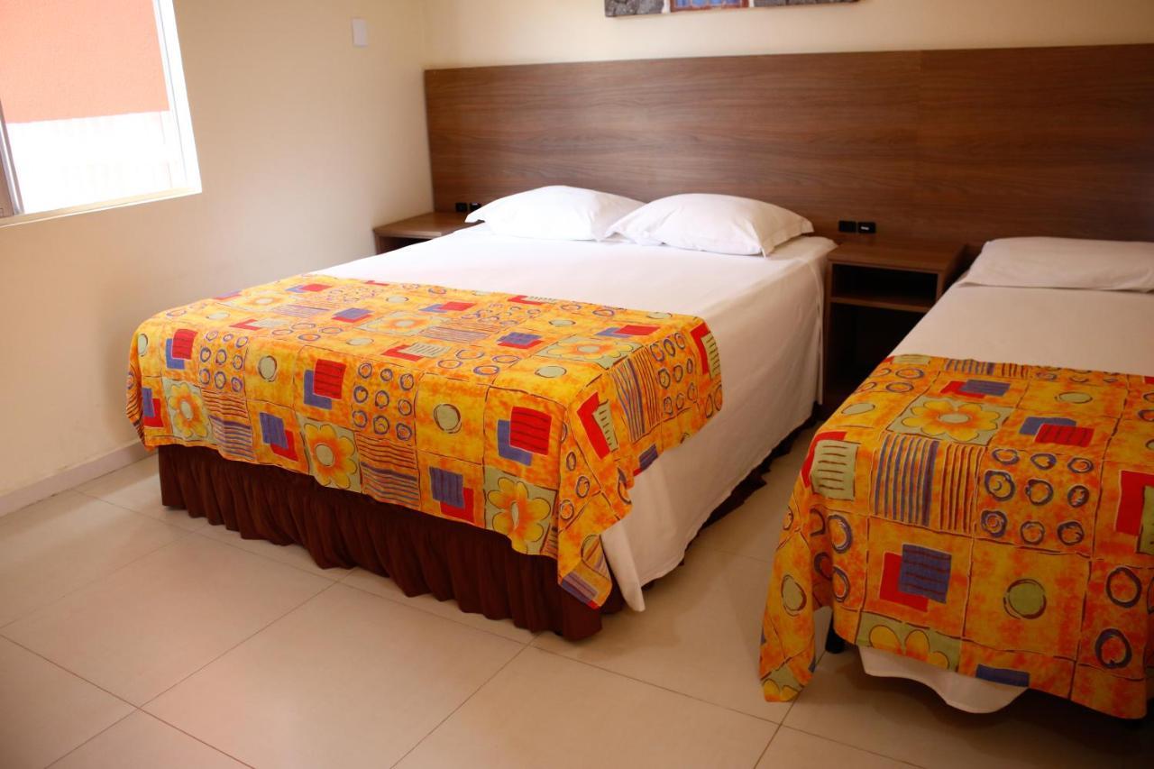 Hotel Acoriano Penha  Buitenkant foto